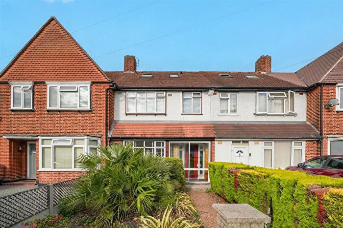 5 Bedroom Property For Sale In Conisborough Crescent, Catford, SE6