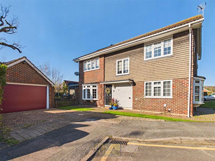 4 Bedroom Detached House For Sale In The Dell, Great Warley, Brentwood, Essex, CM13