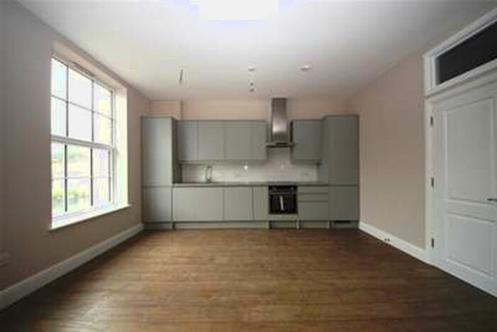 2 Bedroom Flat To Rent In Petunia Court, New Malden, KT3