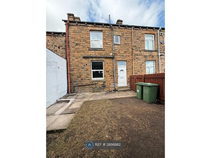 2 Bedroom Terraced House To Rent In Victoria St, Batley, WF17