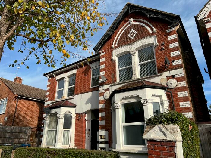 1 Bedroom Flat To Rent In Whitworth Road, London, SE25