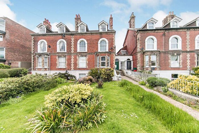 2 Bedroom Flat To Rent In Cliff Road, Dovercourt, Harwich, CO12