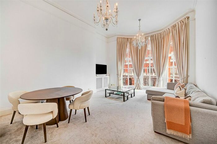 2 Bedroom Flat To Rent In Pont Street, Knightsbridge, London, SW1X