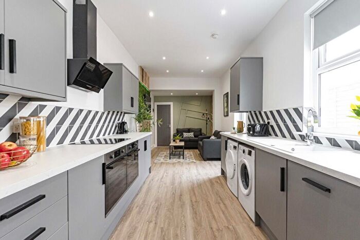 5 Bedroom Terraced House To Rent In Lawson Road, Southsea, Portsmouth, PO5