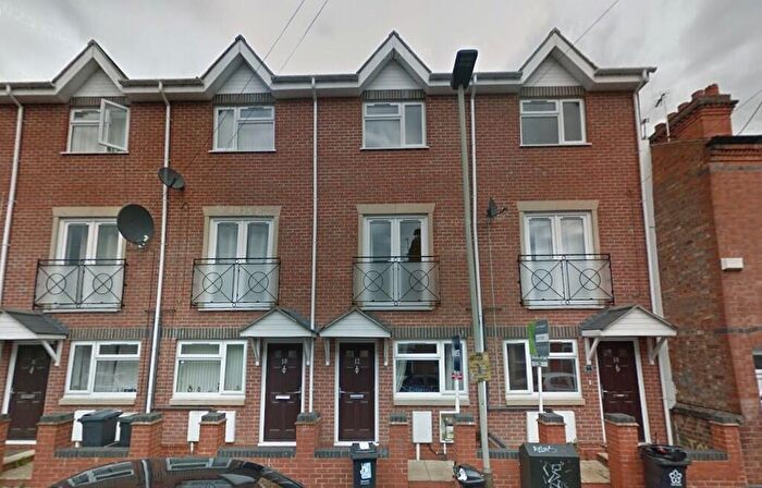 4 Bedroom End Of Terrace House To Rent In Clifton Road, Aylestone, Leicester, LE2