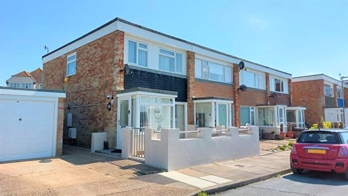 2 Bedroom Terraced House For Sale In Cliff Close, Seaford, BN25