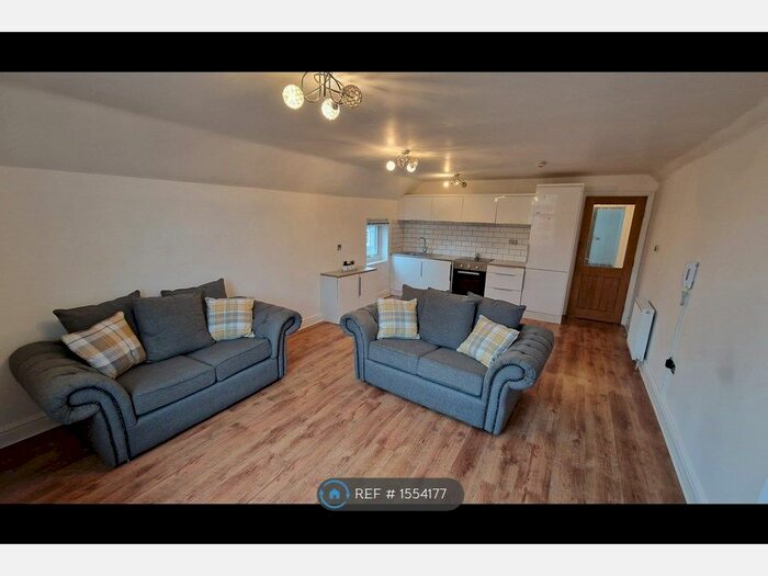 2 Bedroom Flat To Rent In Didsbury, Manchester, M20