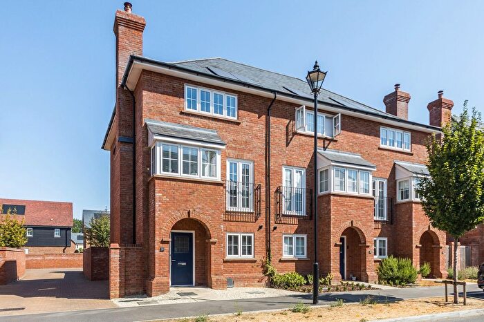 3 Bedroom Town House For Sale In Beddington Avenue, Didcot, OX11