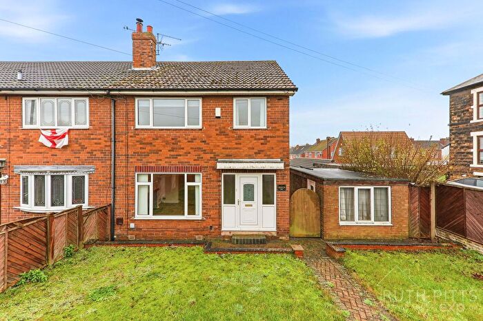 3 Bedroom Semi Detached House For Sale In Wakefield Road, Ackworth, WF7