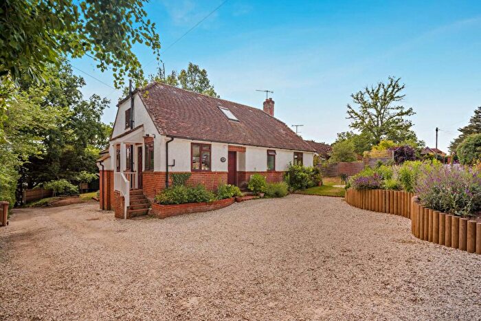 4 Bedroom Detached House For Sale In Middle Bourne Lane, Lower Bourne, Farnham, Surrey, GU10