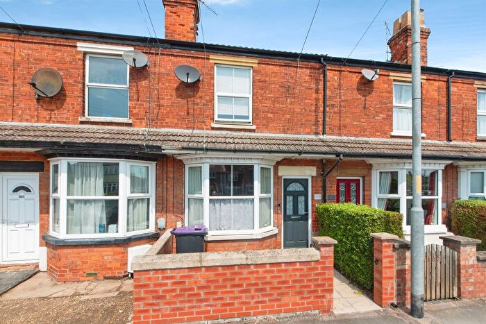 2 Bedroom Terraced House For Sale In Grantham Road, Sleaford, NG34