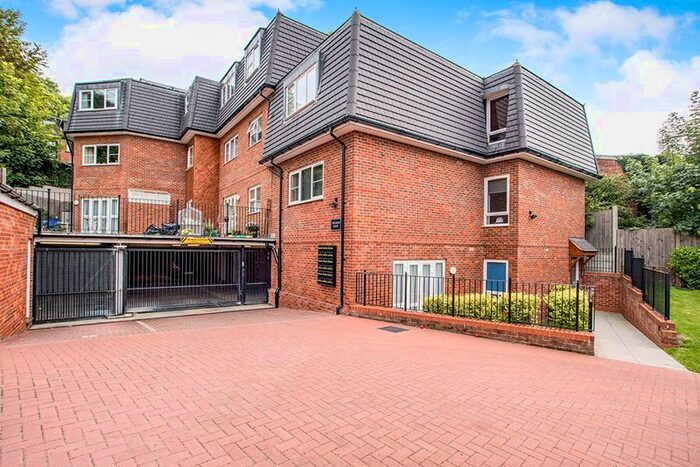 1 Bedroom Property To Rent In Hospital Hill, Chesham, HP5