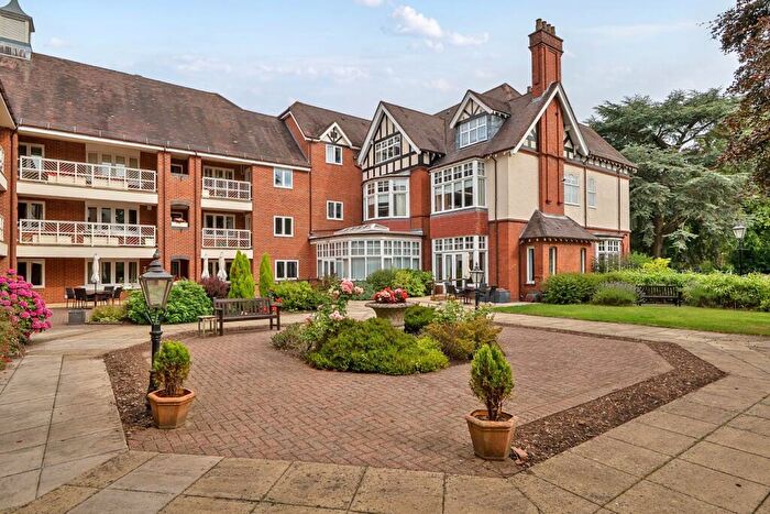 2 Bedroom Retirement Property For Sale In Four Oaks Road, Sutton Coldfield, B74