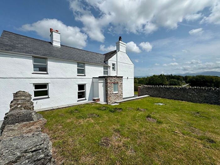 3 Bedroom Detached House To Rent In Tyddyn Llywarch, Llanddaniel, LL60