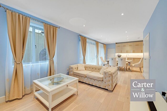 3 Bedroom Detached House For Sale In Becontree Avenue, Dagenham, RM8