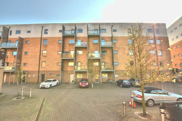 2 Bedroom Apartment To Rent In Bailey House, Rustat Avenue, CB1