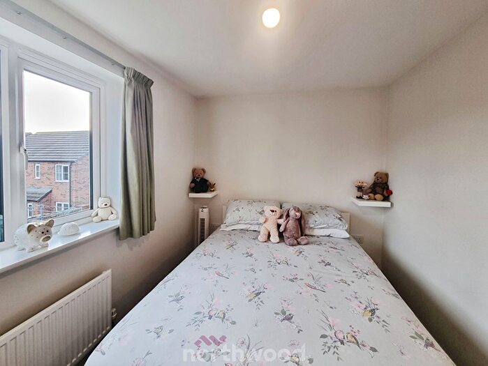 2 Bedroom Semi-Detached House For Sale In Cammidge Way, Bessacarr, Doncaster, DN4