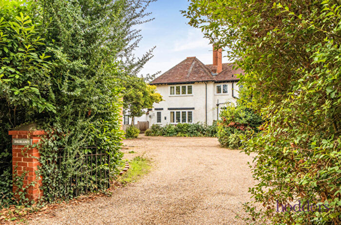 4 Bedroom Semi Detached House For Sale In New Haw, Surrey, KT15