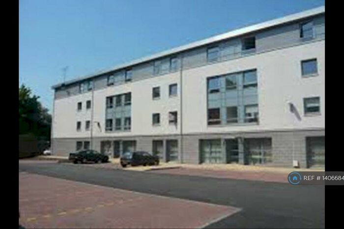 2 Bedroom Flat To Rent In Pittodrie, Aberdeen, AB24
