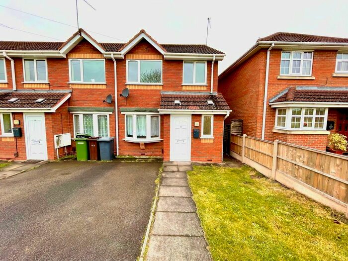 3 Bedroom Semi-Detached House To Rent In West Green, Penn, Wolverhampton, WV4
