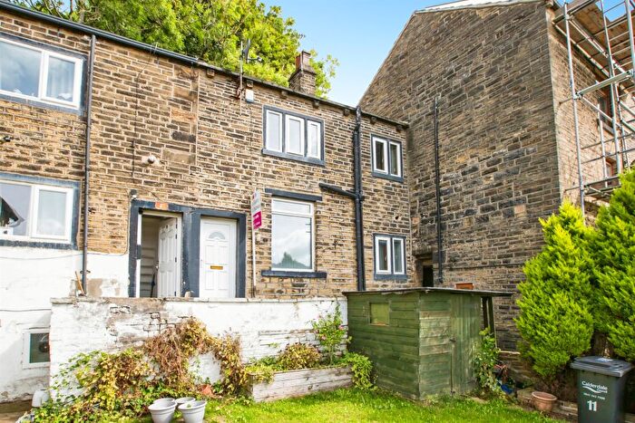 2 Bedroom Terraced House For Sale In White Birch Terrace, Halifax, HX3
