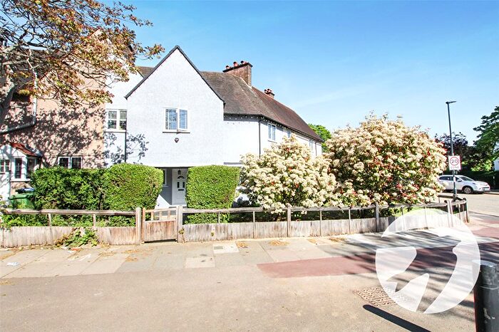 3 Bedroom Terraced House For Sale In Well Hall Road, London, SE9