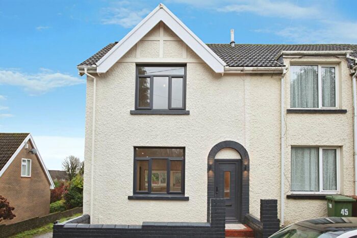 3 Bedroom End Of Terrace House For Sale In South Pandy Road, Caerphilly, CF83