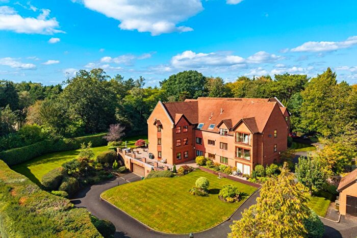 2 Bedroom Flat For Sale In Parkfield Road, Knutsford, Cheshire, WA16