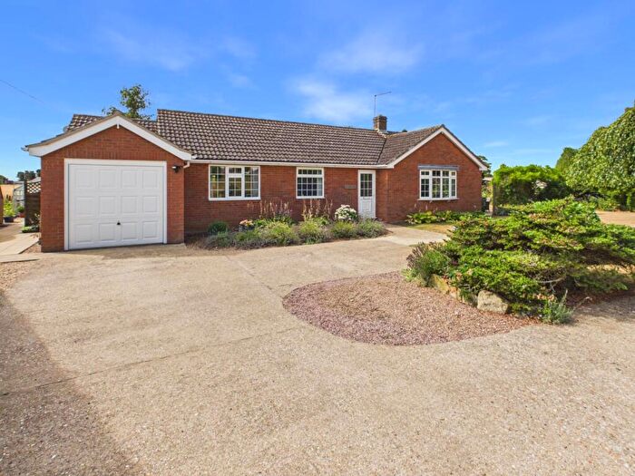 4 Bedroom Detached Bungalow For Sale In The Beeches, Beggars Lane, Mareham Le Fen, PE22