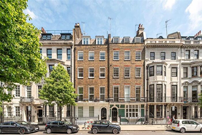 4 Bedroom Flat To Rent In Harley Street, Marylebone, W1G