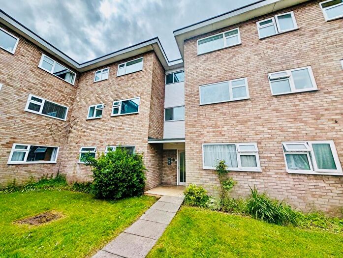 2 Bedroom Flat To Rent In St. Johns Court, Warwick, CV34