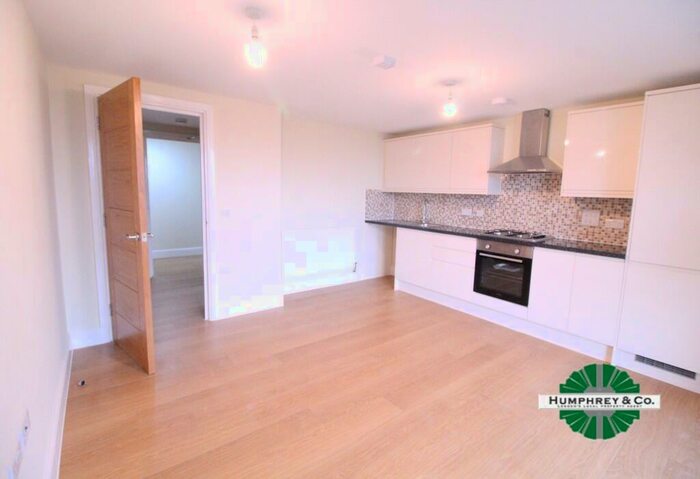 1 Bedroom Apartment To Rent In Charter House, Ilford, Essex, IG1