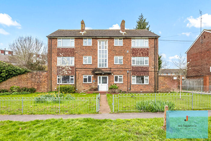 1 Bedroom Flat To Rent In Valley Road, Portslade, Brighton, BN41