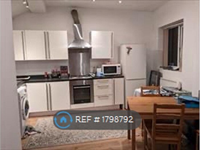 2 Bedroom Flat To Rent In Bank Street, Sheffield, S1