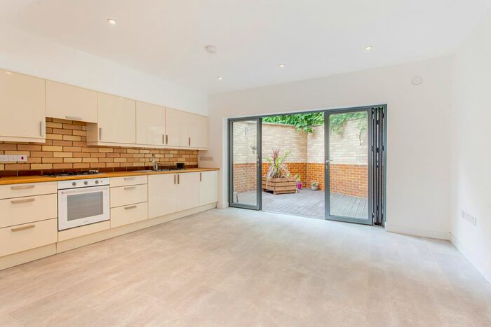 1 Bedroom Flat To Rent In Wick Road, London, E9