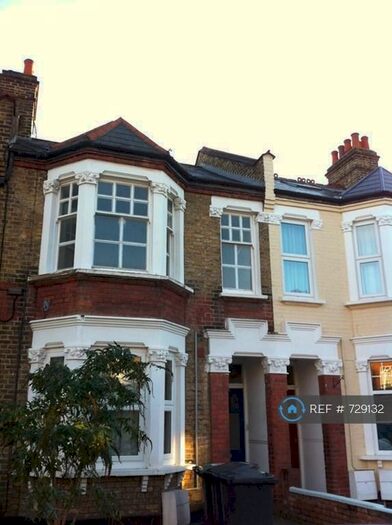 2 Bedroom Flat To Rent In Hither Green, London, SE13