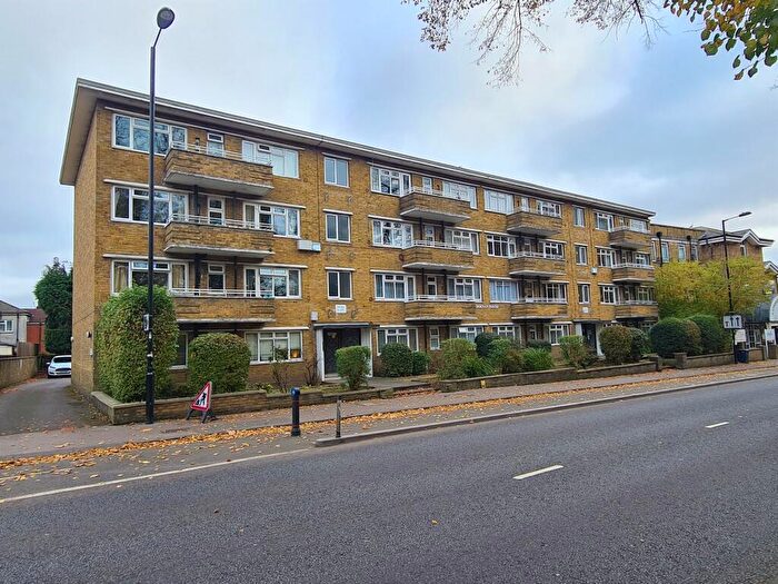 1 Bedroom Flat To Rent In The Avenue, Southampton, SO17