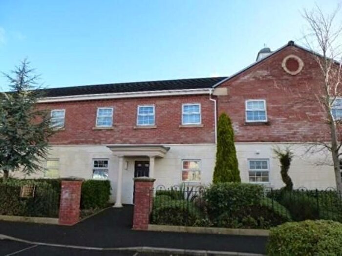 2 Bedroom Flat To Rent In Denham Wood Close, Chorley, PR7