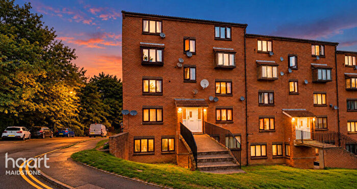 1 Bedroom Flat For Sale In Buckland Hill, Maidstone, ME16