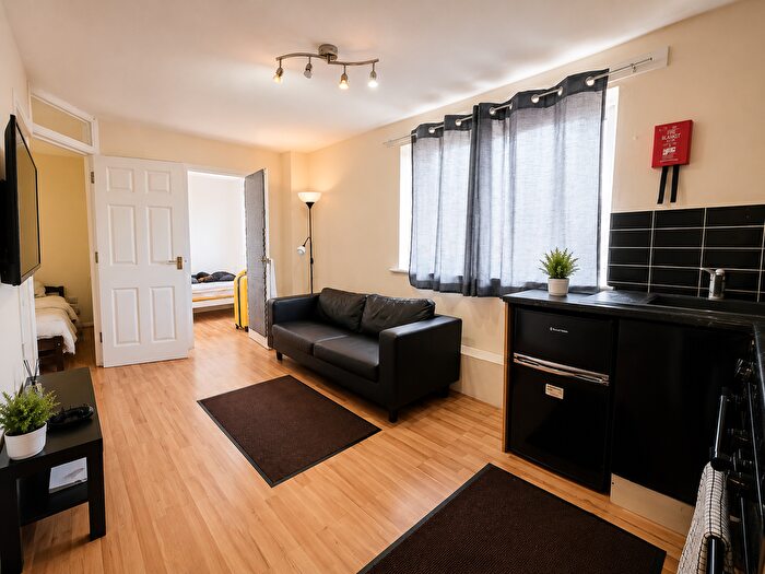 1 Bedroom Flat To Rent In Brockway Close, Leytonstone, E11