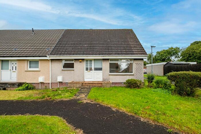 3 Bedroom House To Rent In Lockhart Place, Wishaw, ML2