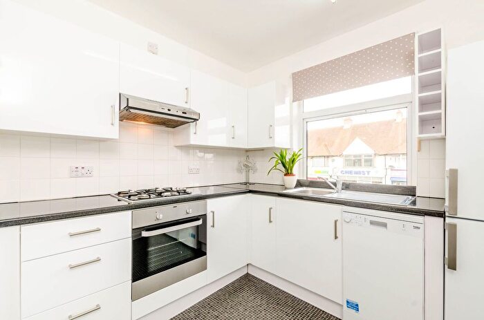 1 Bedroom Maisonette To Rent In Uxbridge Road, Rickmansworth, WD3
