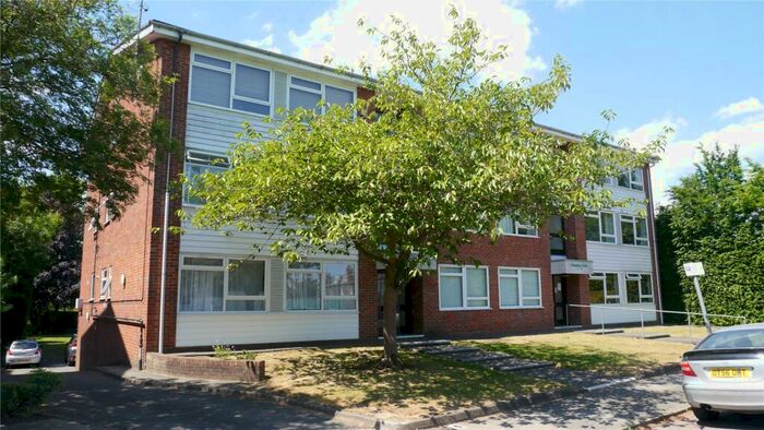 2 Bedroom Apartment To Rent In Campana Court, Blenheim Road, High Barnet, EN5