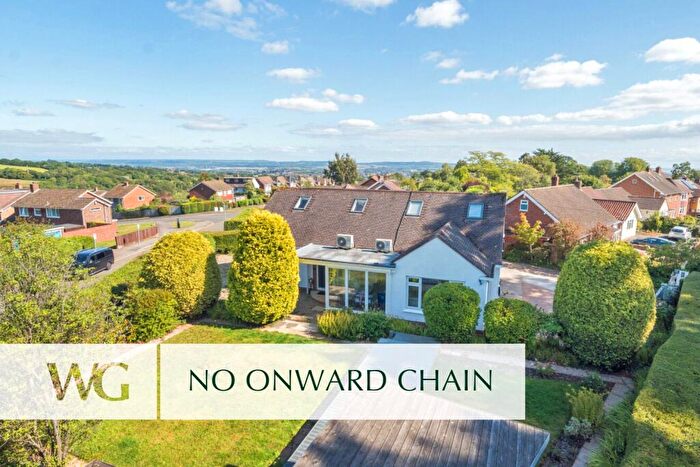 4 Bedroom Detached House For Sale In Pennsylvania, Exeter, EX4