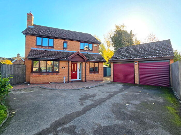 4 Bedroom Detached House For Sale In Laxton Close Attleborough, NR17