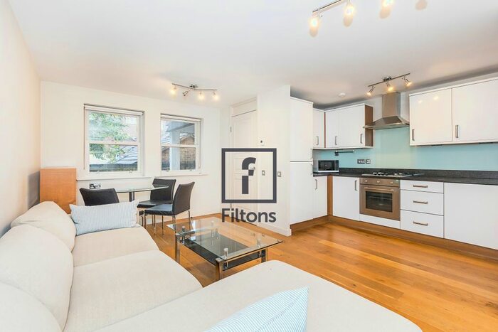 1 Bedroom Flat To Rent In Shorts Gardens, London, WC2H