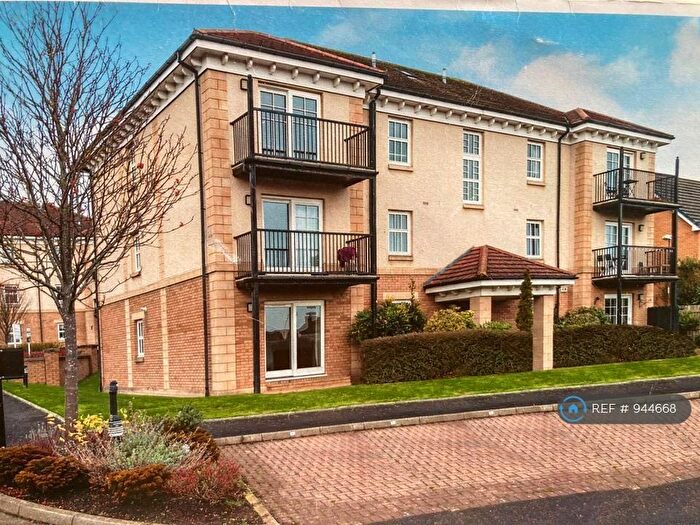 3 Bedroom Flat To Rent In Malbet Park, Edinburgh, EH16