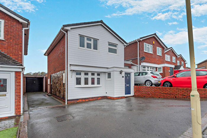 3 Bedroom Detached House For Sale In Kittiwake Drive, Brierley Hill, DY5