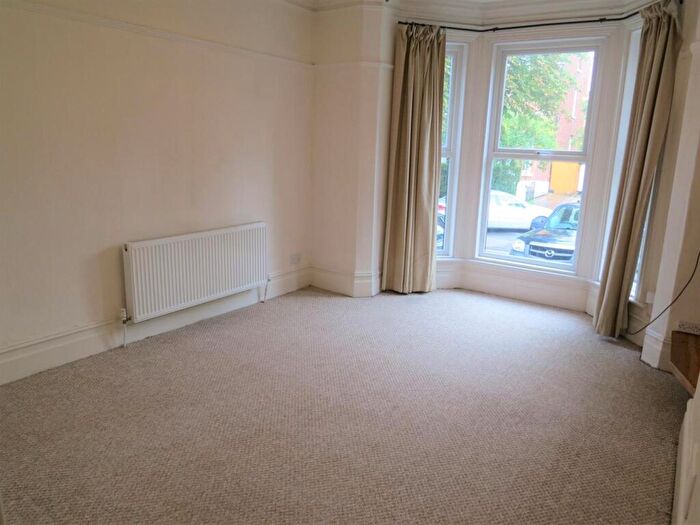 2 Bedroom Apartment To Rent In Old Lansdowne Road, West Didsbury, M20
