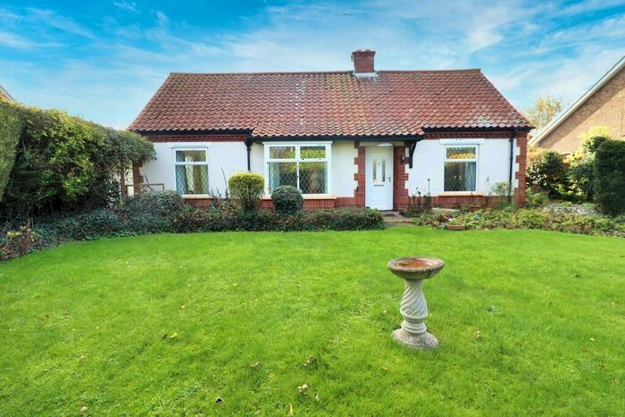 3 Bedroom Detached Bungalow For Sale In Tillbridge Road, Sturton By Stow, LN1